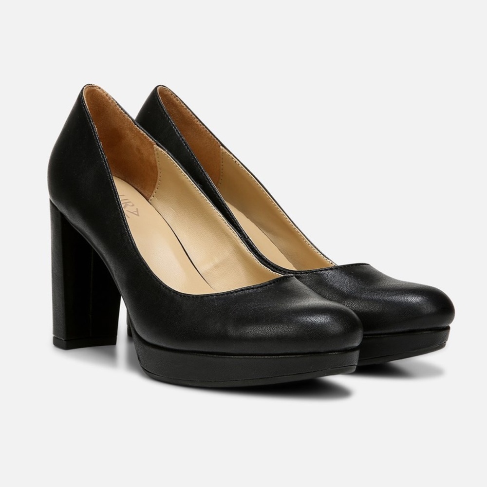 Naturalizer Berlin Black Pumps — 9.5 M